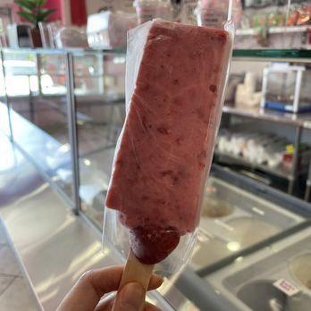 Michoacan A Pedir De Boca - Strawberry - Ice Cream & Frozen Yogurt Near Me - Upland, California Michoacan A Pedir De Boca - Strawberry - Ice Cream & Frozen Yogurt Near Me - Upland, California