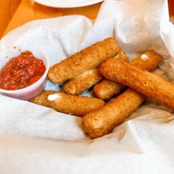 Fly Boys Pizza - Mozzarella sticks