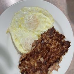 Uncle Louie's Diner - Corned beef hash and eggs