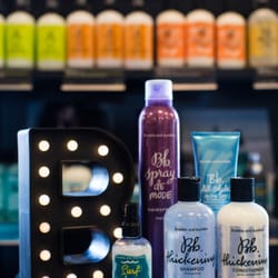 The blo Out Lounge & Colour Bar