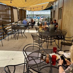 El Puerto Mexican Grill & Bar - The patio