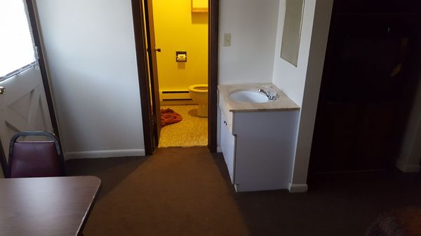 Snow Shoe Lodge & Pub by null