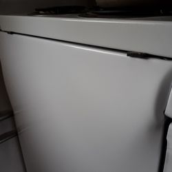 Lowe's Home Improvement - Electric Range Lowe's Starkville #2519 delivered . Stick with Home Depot!