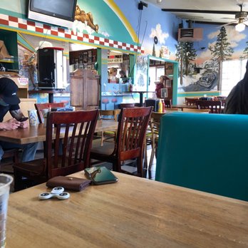 Get The Burger - Dining area - Burgers Near Me - Big Bear Lake, California Get The Burger - Dining area - Burgers Near Me - Big Bear Lake, California