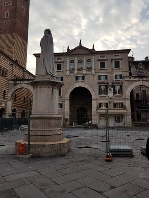 Piazza dei Signori by null