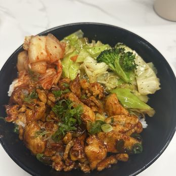 Kochu - Spicy Chicken Bowl - Korean Near Me - Austin, Texas