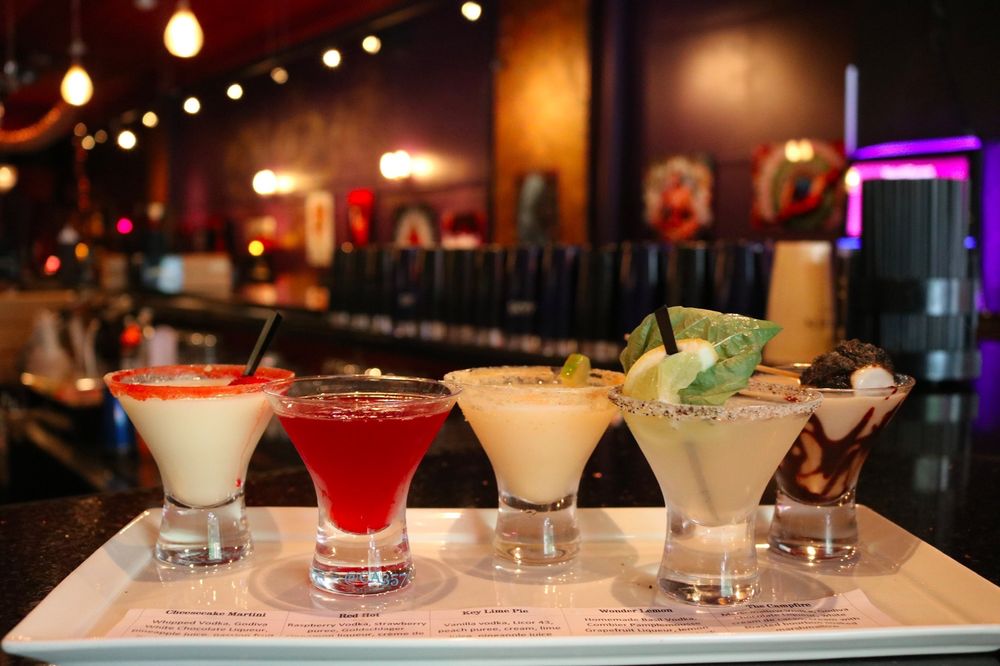 MARTINI ROOM 159 Photos & 117 Reviews 161 E Chicago St, Elgin, Illinois Cocktail Bars