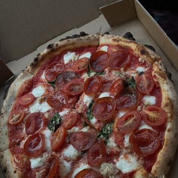 800° Woodfired Kitchen - Build Your Own Pizza - Pizza Near Me - Hollywood, California 800° Woodfired Kitchen - Build Your Own Pizza - Pizza Near Me - Hollywood, California