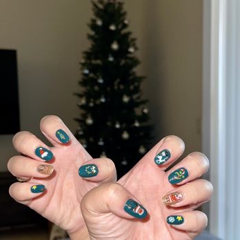 Aglow Nail - Love my Christmas nails - Nail Salons Near Me - Los Alamitos, California