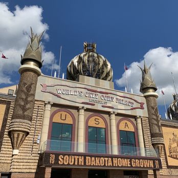 Corn Palace - Museums Near Me - Mitchell, South Dakota