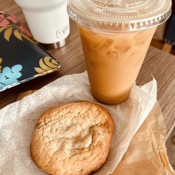 Bolt - Iced latte and chocolate chip cookie - Coffee & Tea Near Me - Hermosa Beach, California