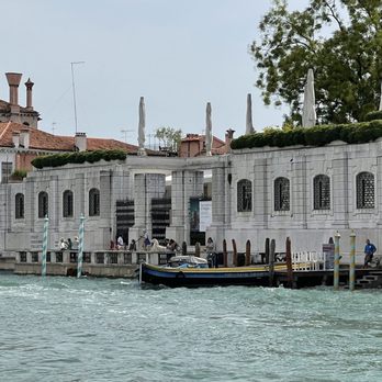 Canal Grande - Landmarks & Historical Buildings Near Me
