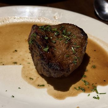 Morton's Grille Niagara Falls - Filet mignon - Steakhouses Near Me - Niagara Falls, Ontario