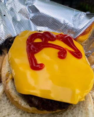 Mo's Burgers by null