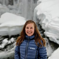 Amy Leslie, DC