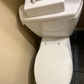 Bar Harbor Inn - Annoying toilet placement too close to wall. - Hotels Near Me - Bar Harbor, Maine