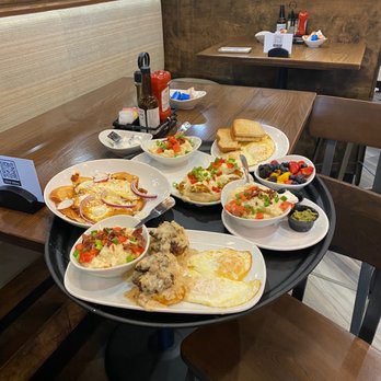 Another Broken Egg Cafe - Yum. - American Near Me - Sandusky, Ohio