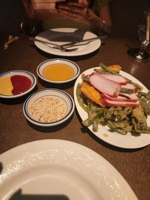 Dave Wong's Restaurant & Deli by null