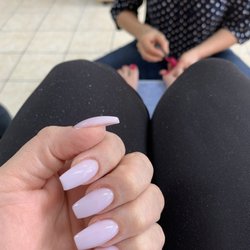 Joli Nails