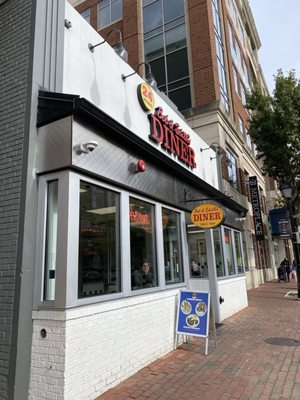 Bob & Edith's Diner by null