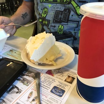 Moody's Diner - Lemon cream pie - Diners Near Me - Waldoboro, Maine Moody's Diner - Lemon cream pie - Diners Near Me - Waldoboro, Maine