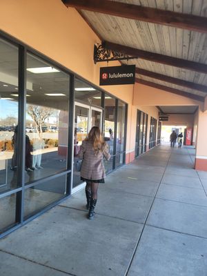 lululemon North Georgia Premium Outlets by null