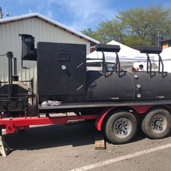 Double D's BBQ and Smokery - Huge smoker! DD's BBQ