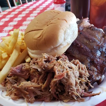 Delauders BBQ - 2 Meat Platter w/ Mac n Cheese & Fries - Barbeque Near Me - Sevierville, Tennessee Delauders BBQ - 2 Meat Platter w/ Mac n Cheese & Fries - Barbeque Near Me - Sevierville, Tennessee