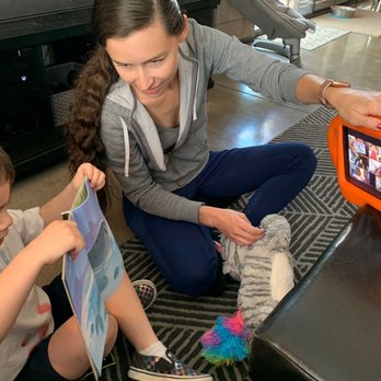 Trusting Connections - Nanny facilitating Zoom class during pandemic - Nanny Services Near Me - Oro Valley, Arizona Trusting Connections - Nanny facilitating Zoom class during pandemic - Nanny Services Near Me - Oro Valley, Arizona