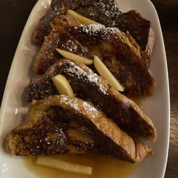 Copperwood Tavern - Apple French Toast - New American Near Me - Arlington, Virginia