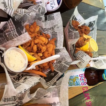 DJ's Clam Shack - Seafood Near Me - Key West, Florida