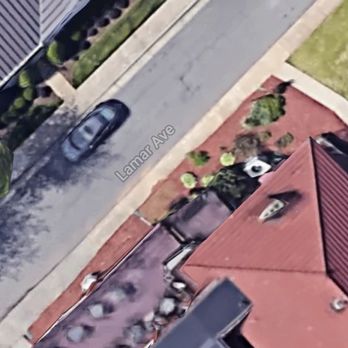 Cajun Queen - Here is a screenshot from Google Maps that show how narrow Lamar Ave is when there is a car parked. - Cajun/Creole Near Me - Charlotte, North Carolina