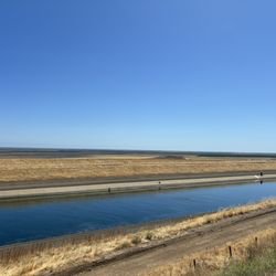 Vista Point, Dos Amigos Pumping Station - California Aqueduct