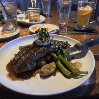 City Works - Sports Bars Near Me - Schaumburg, Illinois