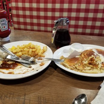 Frizzle Chicken Cafe - Breakfast & Brunch Near Me - Pigeon Forge, Tennessee Frizzle Chicken Cafe - Breakfast & Brunch Near Me - Pigeon Forge, Tennessee