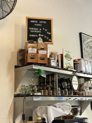 MOTO Delicatessen & Bodega by null