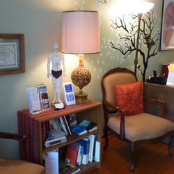 Wai Acupuncture & Integrative Chinese Medicine - Welcoming waiting area ...