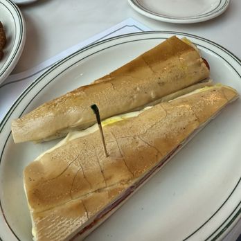 Versailles - Cubano Especial** - Cuban Near Me - Miami, Florida