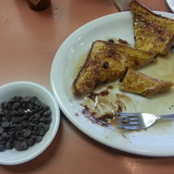 Hungry Fox - The French toast swimming in tasteless syrup - Breakfast & Brunch Near Me - North Hollywood, California
