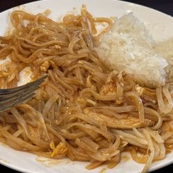 BUA Thai - Pad Thai with sticky rice