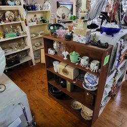 BlueRidge Pottery, Windchimes, Jade Glass, Onyx Keepsake boxes, Obelisk, Pessed Metal Keepsake boxes, and so much more.