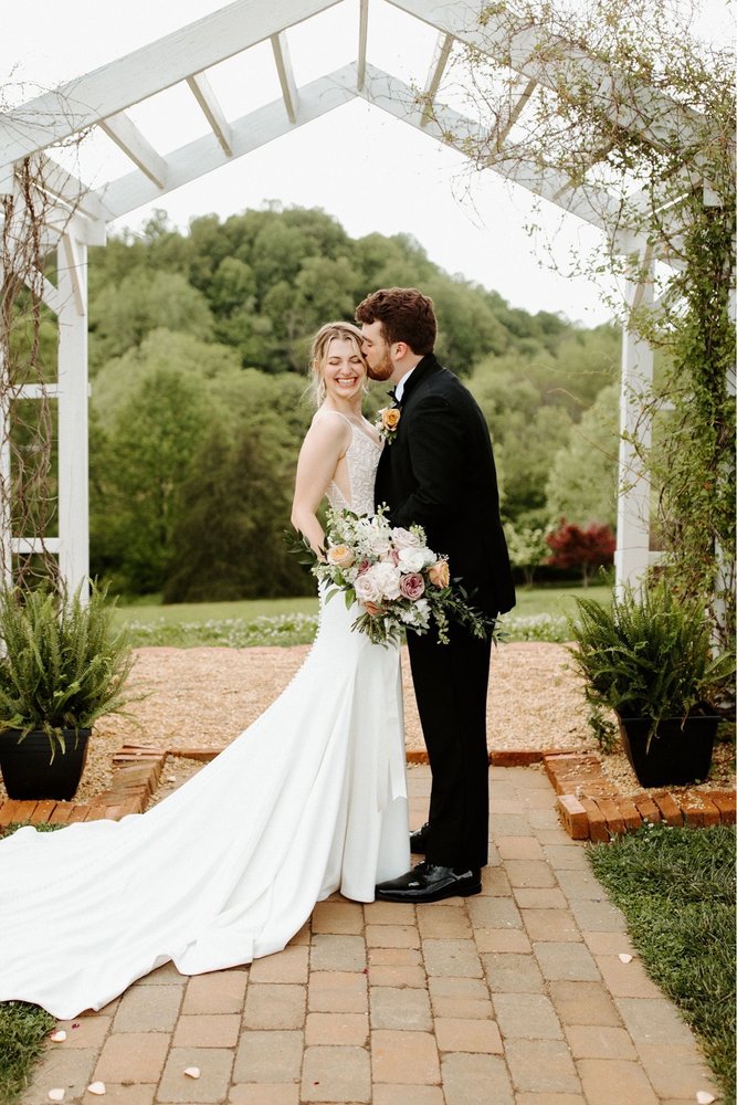 GREEN DESIGNS Updated September 2024 39 Photos 2907 Brambleton