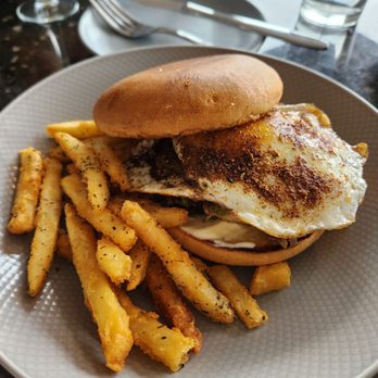 Maple Ave Restaurant - Egg sandwich - New American Near Me - Vienna, Virginia