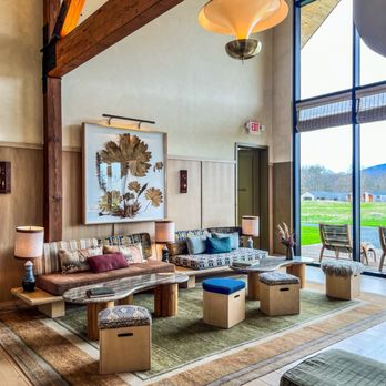 Wildflower Farms - Resorts Near Me - Gardiner, New York