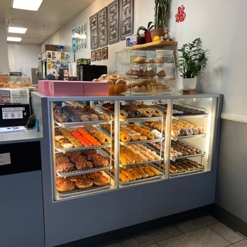 Pam's Donuts - Inside - Donuts Near Me - Temecula, California