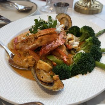 Flore Cafe - Thai Near Me - Tysons, Virginia Flore Cafe - Thai Near Me - Tysons, Virginia