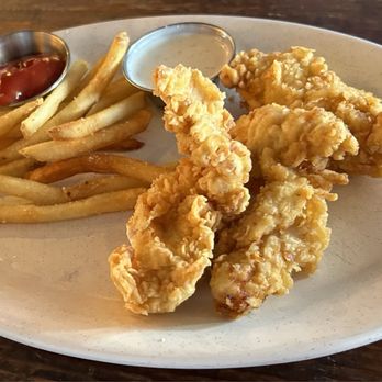 Blatt Beer & Table - Kids chicken tenders - Gastropubs Near Me - Omaha, Nebraska