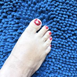 1st Nails - Gel Pedicure