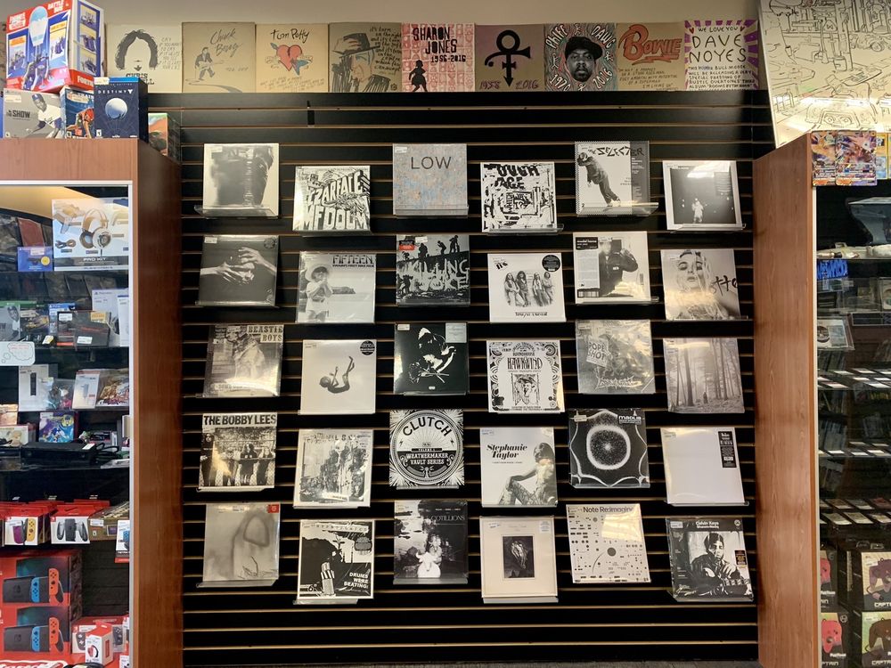 BULL MOOSE Updated October 2024 11 Photos & 18 Reviews 219