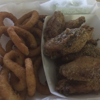Summit Deli - Supposed to be garlic butter wings...nothing but a salt bomb - Chicken Wings Near Me - Lithonia, Georgia